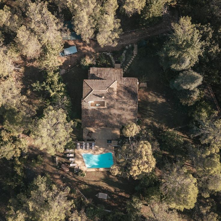 Outdoor terrace seating that's family-friendly in Paris